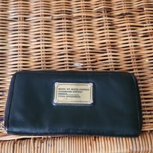 Mark Jacobs  Wallet with Gold Plate